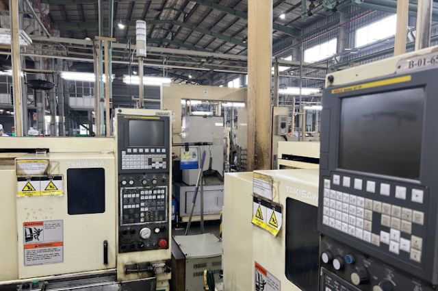 Hệ thống máy móc hiện đại tại nhà xưởng của Cơ khí KCC