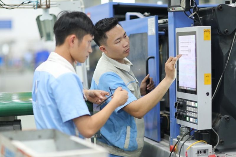 Các kỹ năng cần thiết của thợ vận hành máy CNC